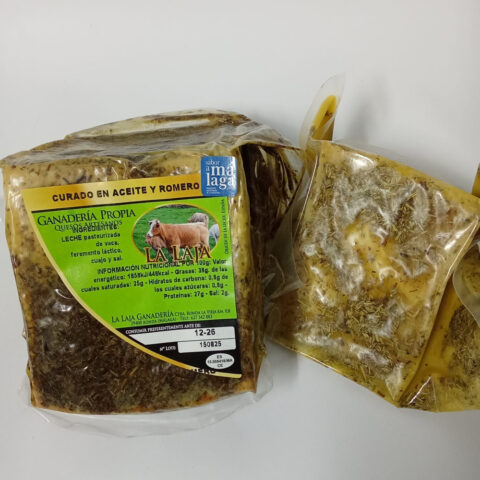Queso Curado en Aceite y Romero
